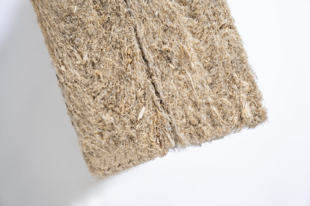 Pannelli Isolanti in Fibra di Canapa Preforati Panel Wall - Dettaglio Biolevel